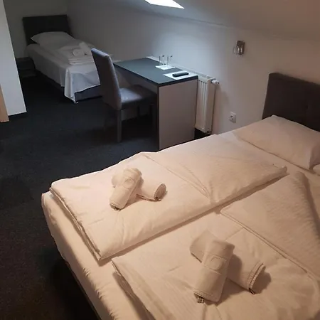 Hotel Jezero 3*